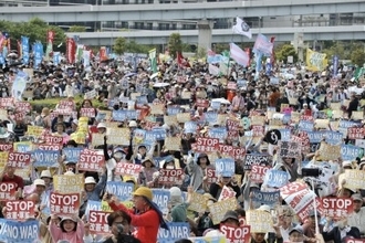 日本の憲法記念日、改憲勢力と護憲勢力の対立激化が鮮明に―香港誌