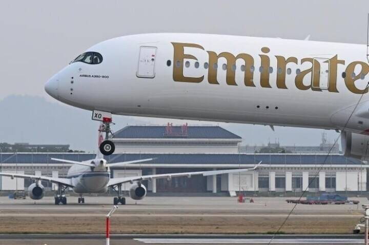 ドバイ-杭州線の運航再開、中国人数百人が無事帰国