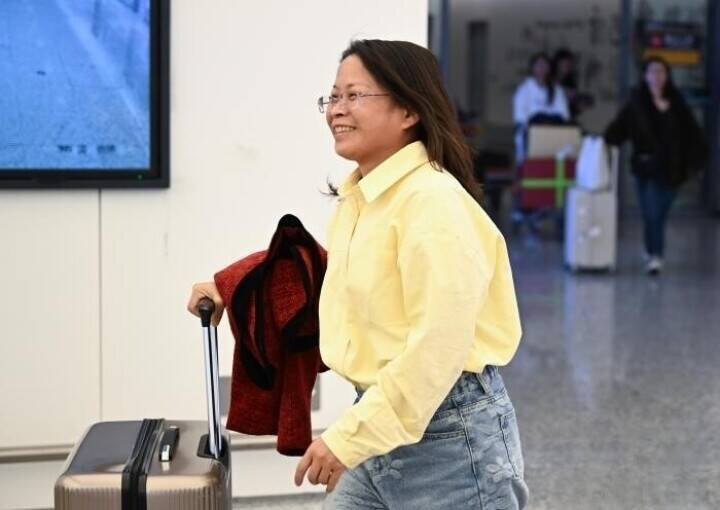 ドバイ-杭州線の運航再開、中国人数百人が無事帰国