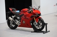 「張雪機車」のパフォーマンス、欧州スポーツバイク愛好家の注目を集める