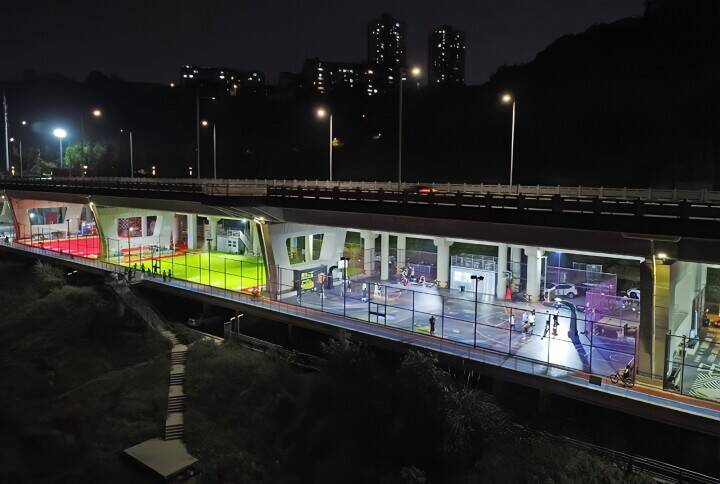 重慶、高架下スペースが新たな都市スポットに変身―中国