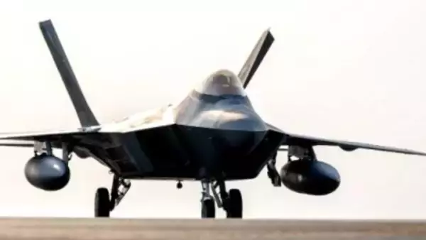 米軍、イスラエル南部にF-22戦闘機11機を配備