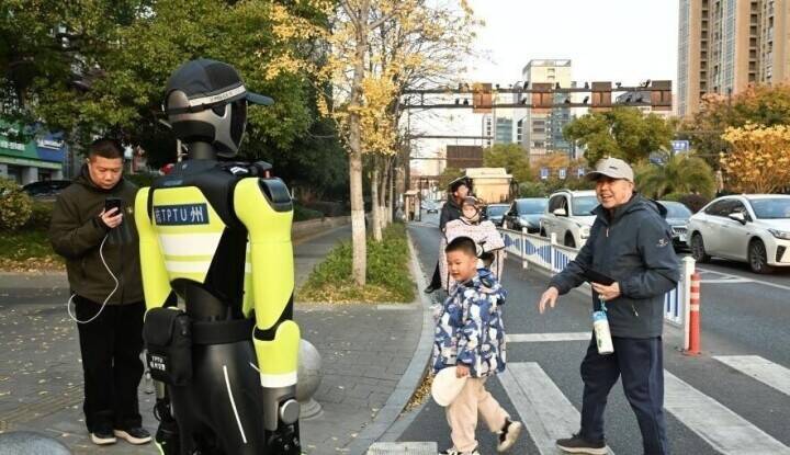 杭州で交通管理を強化するテクノロジー「AI交通警察官」が着任―中国