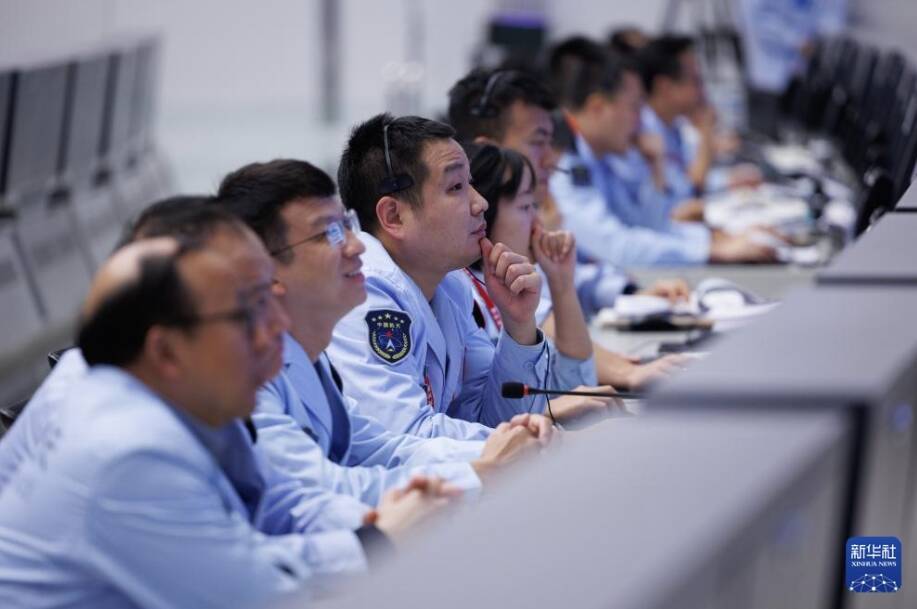 有人宇宙船「神舟21号」、宇宙ステーションとのドッキングを最速で完了