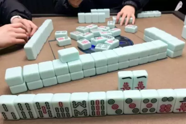 特殊コンタクトレンズでマージャン牌を“透視”、バレると開き直り―中国