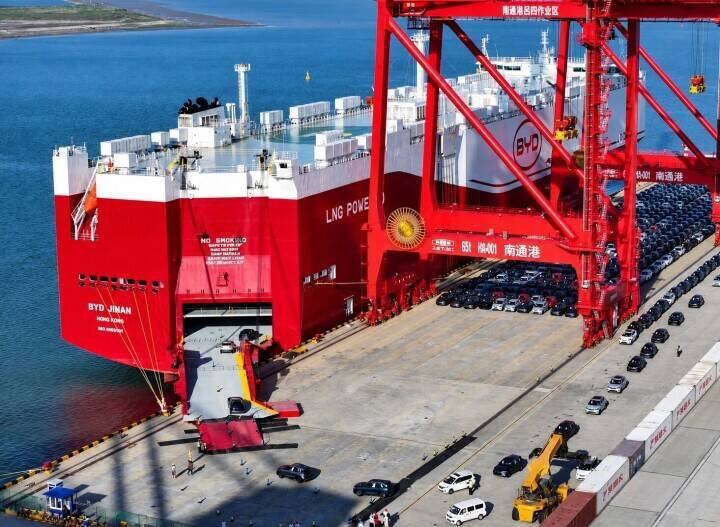 新エネルギー車7273台が欧州に向け出港―江蘇省南通市