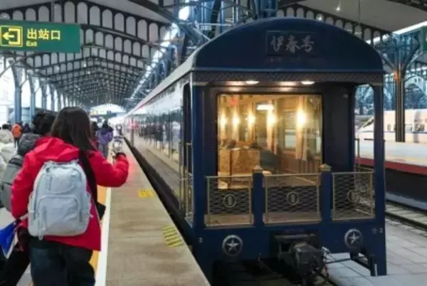 黒竜江省で氷雪観光列車「伊春号」のテスト運行スタート―中国
