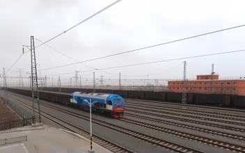 無線通信で協同走行、世界初の3．5万トン級列車編成運行試験に成功―中国