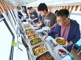 「出来立ての料理をバイキング方式で食べられる列車が登場―中国」の画像2