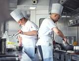 「出来立ての料理をバイキング方式で食べられる列車が登場―中国」の画像3