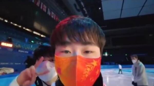 金博洋 羽生結弦とのツーショット動画投稿 ネット 2人ともかわいい 22年2月27日 エキサイトニュース