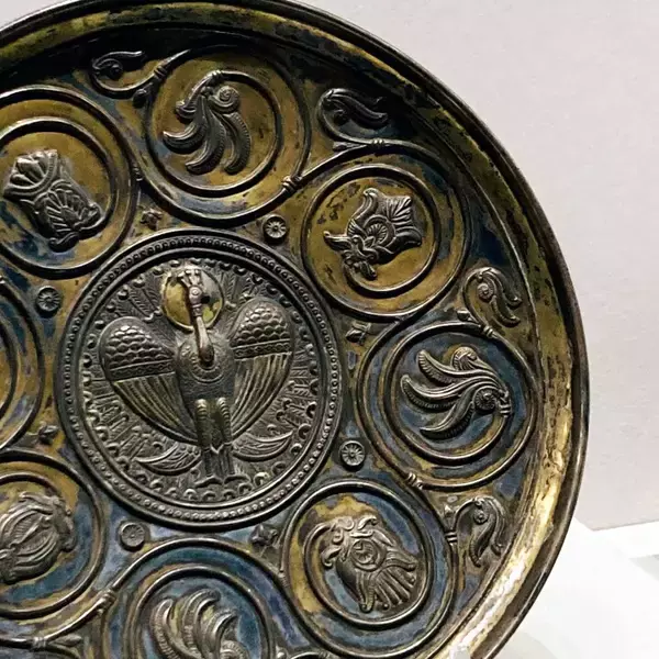 「＜写真特集＞戦禍に揺れるイラン文化財と中国で輝くペルシャ芸術」の画像