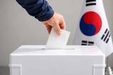 「韓国統一地方選の投票用紙不足問題でデモ続く、スポーツ選手や記者ら足止め＝韓国ネットで批判」の画像1
