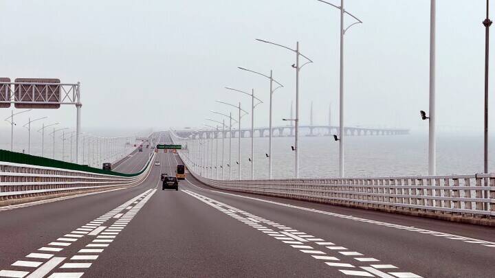 港珠澳大橋の利用者数が延べ1億人の大台突破―中国メディア