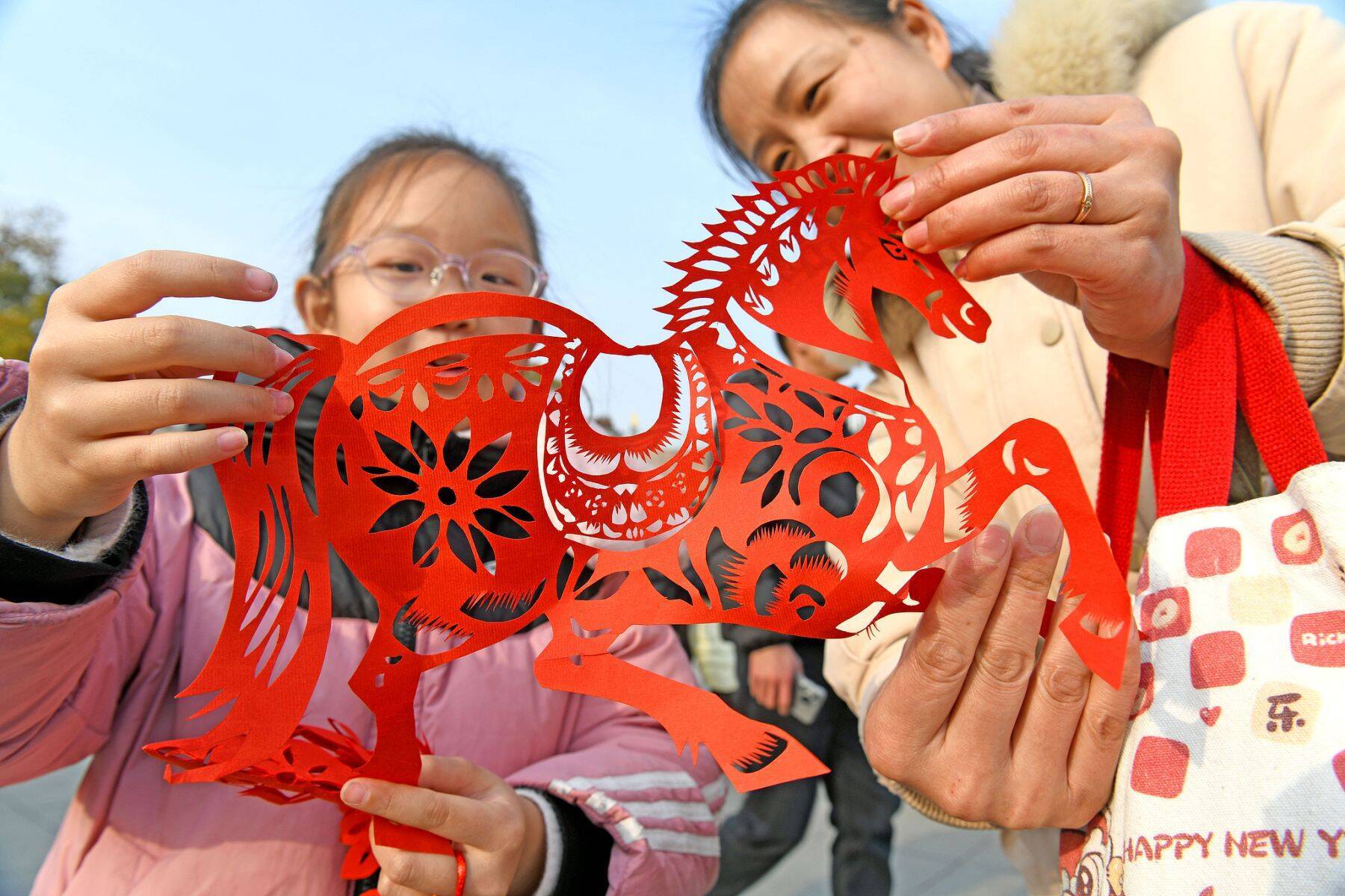 龍馬に白馬 そして絵馬 「午年」のよもやま話〜清華大学・劉暁峰教授に聞く〜