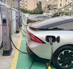 中国「大移動」で1400万台の新エネ車が高速を走る、充電スタンドは足りるのか？―中国メディア