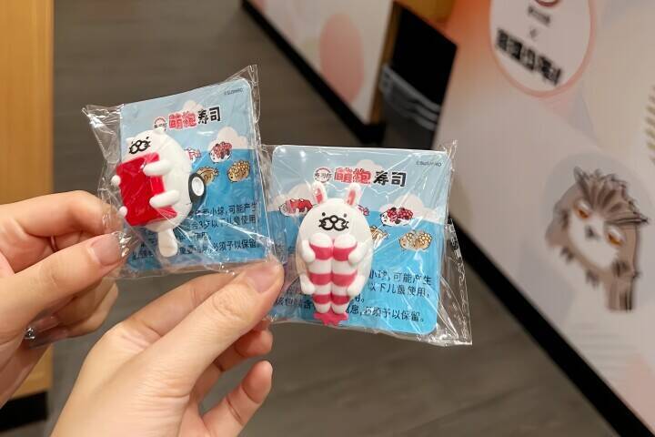 スシローで食事、並び屋から整理券を買ってみた―中国