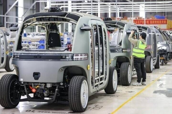 貴陽市で無人運転ミニバスの生産ラインがフル稼働―中国