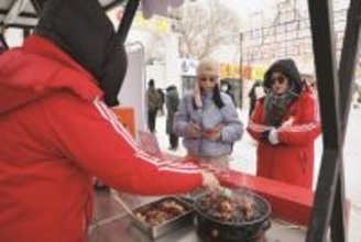 チチハルで冬季氷雪バーベキューカーニバルがスタート―中国