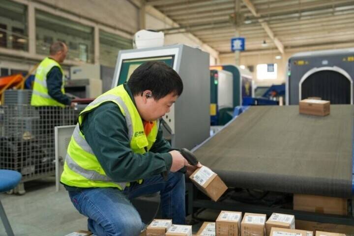 湖南省長沙市、出入国する小包の通関効率アップで高い質の発展を後押し―中国