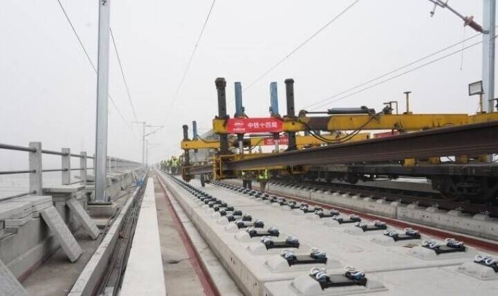 京港高速鉄道雄安－商丘区間の本線レール敷設が完了―中国