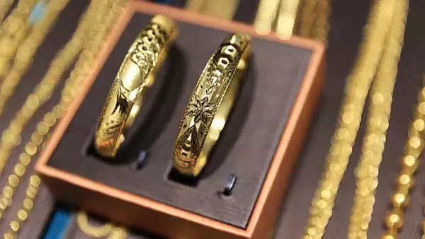 2025年の世界の金需要、史上最高の5002トンに