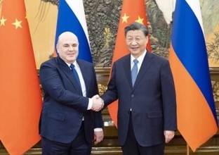 習近平主席、ロシアのミシュスチン首相と会談―中国