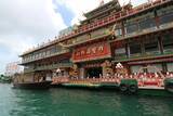 「香港観光の象徴、水上レストラン「ジャンボ」が香港を去る危機に」の画像2