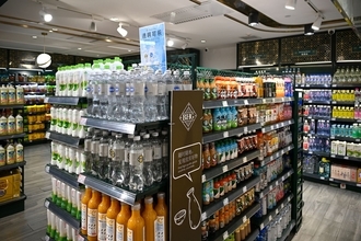 今夏の中国飲料水市場の「主役」、無糖茶から多様な電解質ウオーターへ