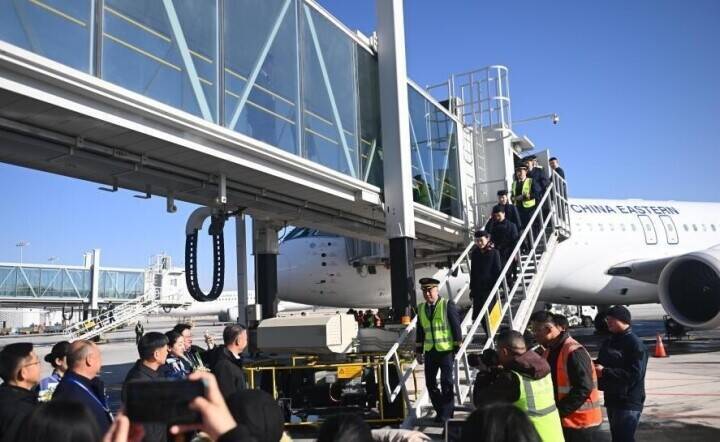 高原空港に初就航、C919国産大型機が上海-蘭州定期路線に―中国