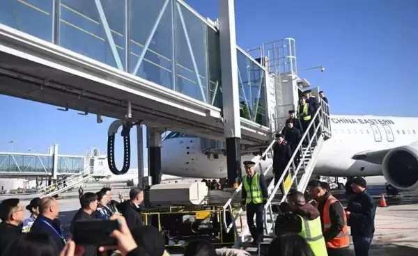 「高原空港に初就航、C919国産大型機が上海-蘭州定期路線に―中国」の画像