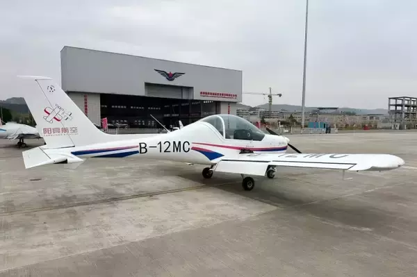 「北京のビルに小型機衝突、中国全土で軽量固定翼機の飛行が停止に―独メディア」の画像