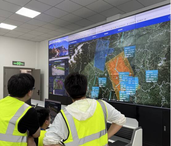 「空飛ぶタクシー」でパンダ見学、低空経済が加速―中国