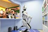 「香港初の「ロボット小売店」がオープン」の画像1