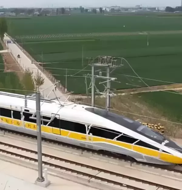 「時速400キロ！世界最速の高速列車を取材―中国」の画像