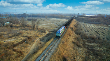 中国最大の電池容量を持つ新エネルギー機関車が運用開始