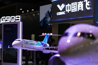 カンボジア国営航空と中国商用飛機がC909機20機の購入で合意