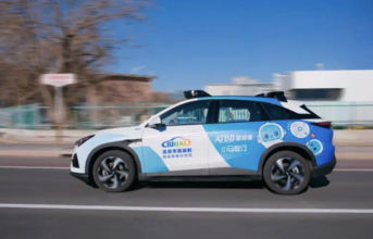 自動運転と高級移動サービスが融合、小馬智行と愛特博がL4ロボタクシーで高付加価値市場を開拓