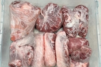上海、「変質し異臭放つ肉」を生活保障物資として卸したグループを摘発