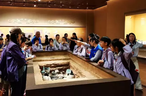 「殷墟博物館に「夏の博物館ブーム」到来―中国」の画像
