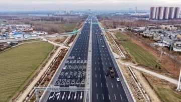 中国初、高速道路片道「3車線から6車線」拡張プロジェクトが開通