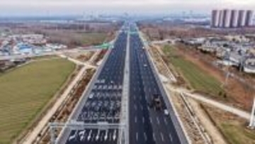 中国初、高速道路片道「3車線から6車線」拡張プロジェクトが開通