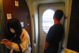 「春運」の第1週、社会全体の地域を跨ぐ移動者数は延べ14億人超に―中国