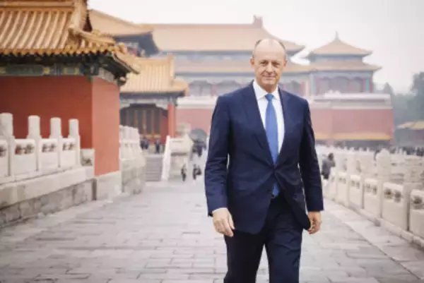 メルツ首相の訪中、メルケル元首相以来の大規模の経済代表団が同行―仏メディア