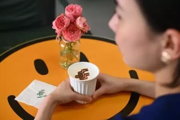 「蘭州の「敦煌」テーマ郵便局が市民に人気―中国」の画像