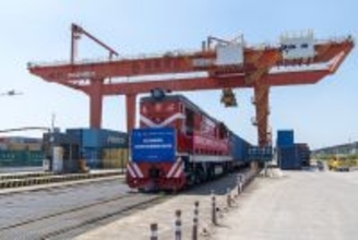 中国国家開発銀行、2025年に「一帯一路」支援で2900億元超を融資