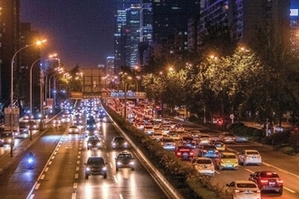 北京の新エネルギー貨物自動車の割合、2030年までに30％に引き上げ