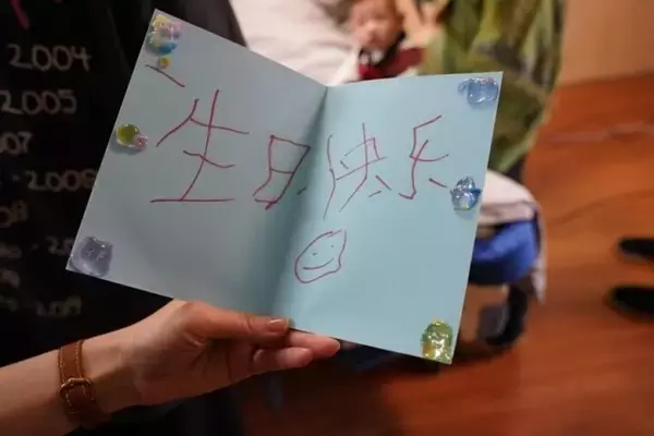 「麻痺患者がBMI技術で再び筆を握れるように―中国」の画像