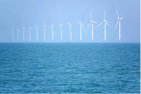 中国で水深が最も深い洋上風力発電プロジェクトが全面稼働