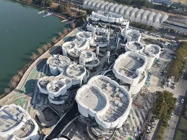 「中国初の「アート融合型アウトレット」の建設加速―江蘇省南京市」の画像